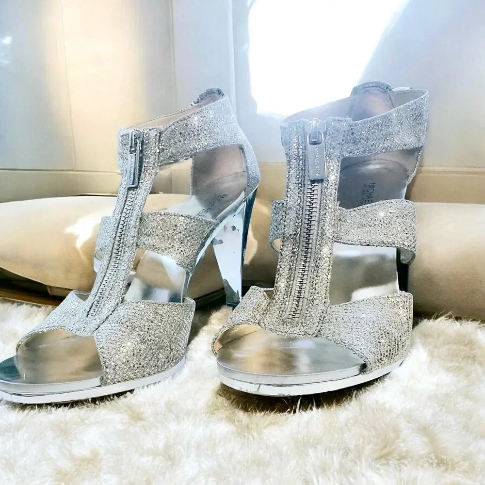 Michael Kors | Berkley T-Strap Dress Sandals (9.5)